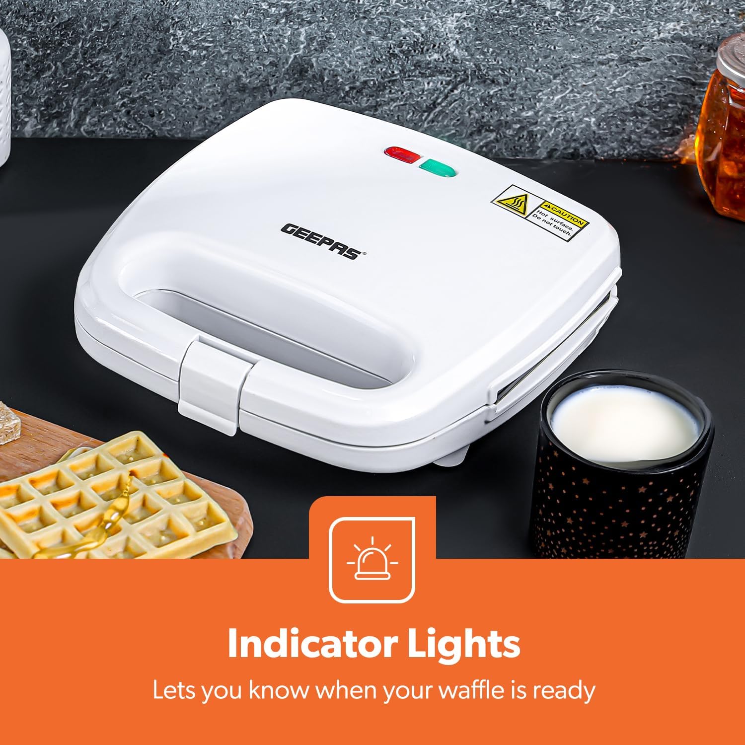 Geepas GWM676 Waffle Maker White