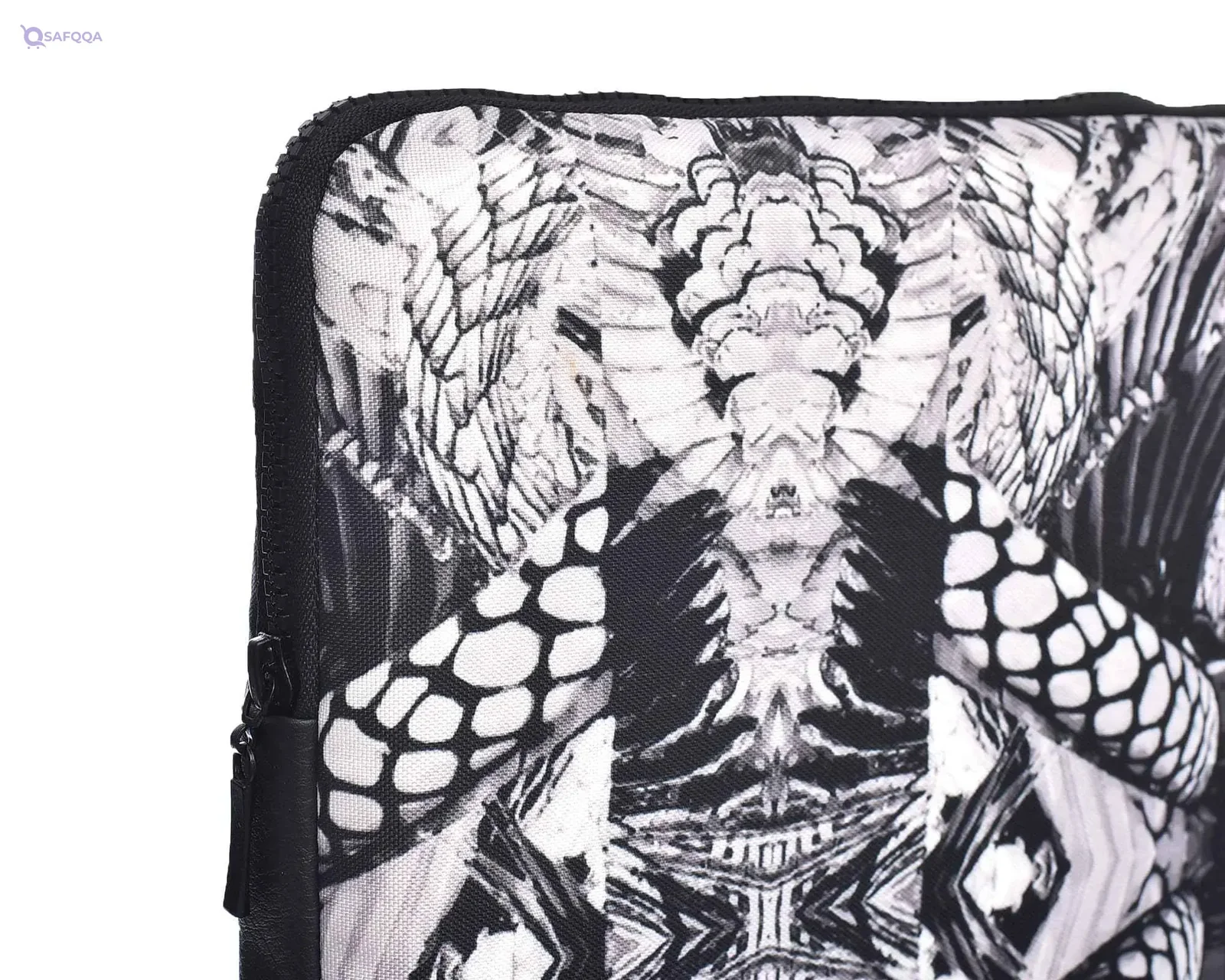Dragon Fabric Laptop Sleeve with Zipper Pocket – Fits 15.6 Inch Laptops & Tablets, Multi-Color
