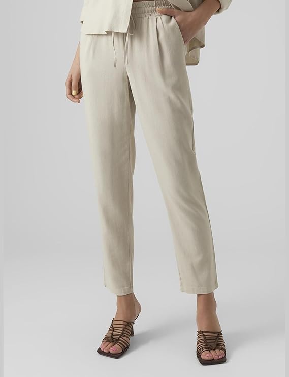 Vero Women's Pants with Modern Design