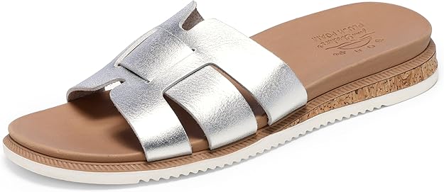 SKECHERS Women’s Slippers Silver – Damaged Box