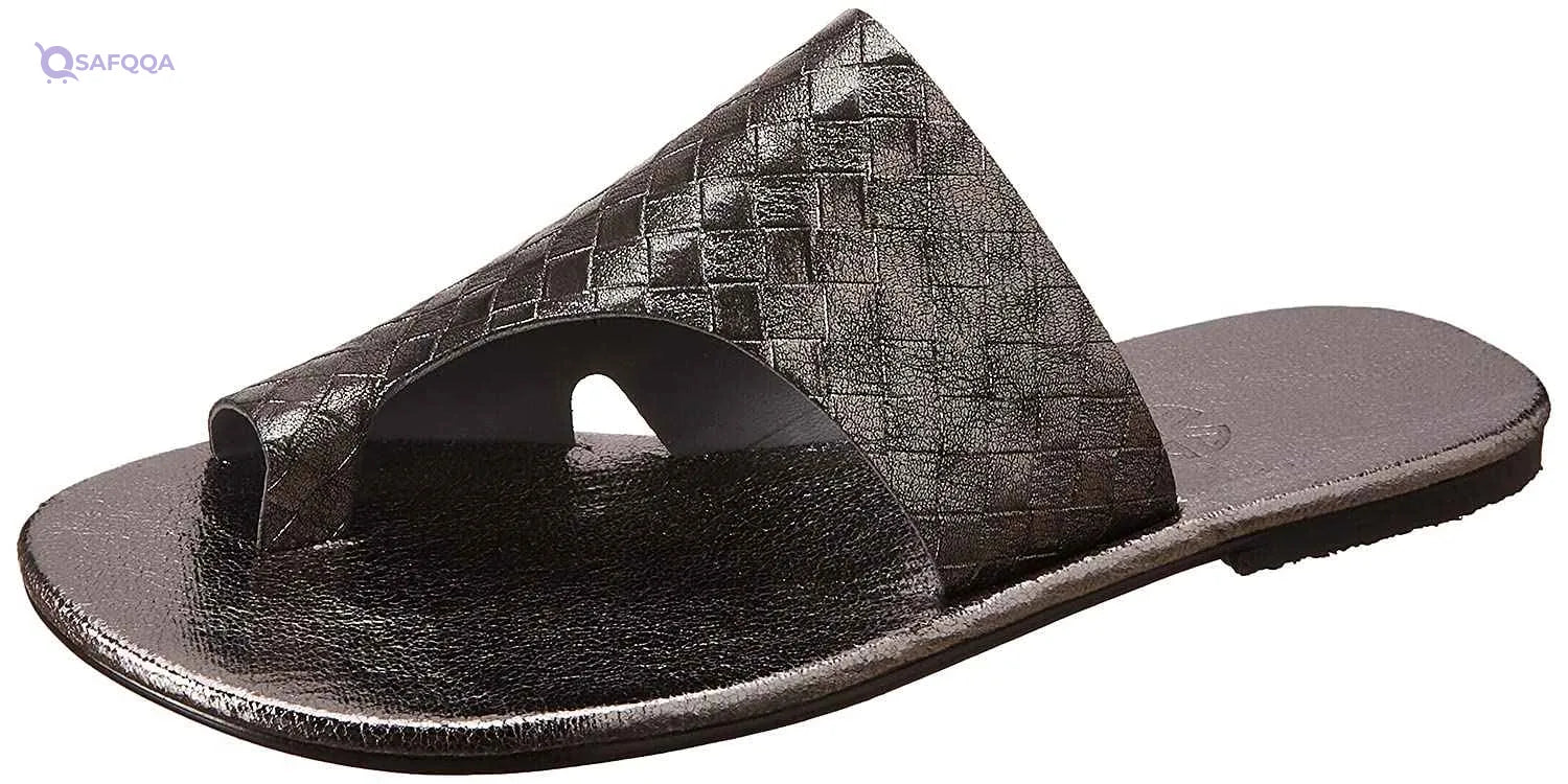 CLUB ALDO Women’s Toe Loop Flat Slippers – Embossed Pattern Design